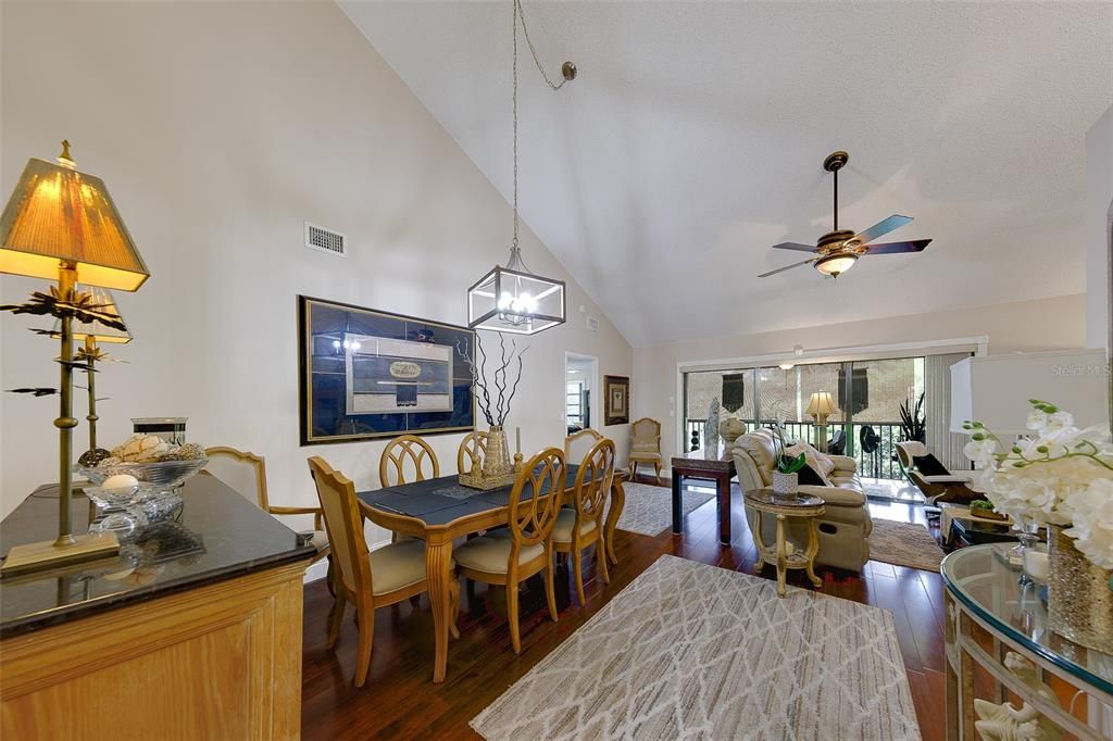 For Sale: $278,000 (3 beds, 2 baths, 1520 Square Feet)