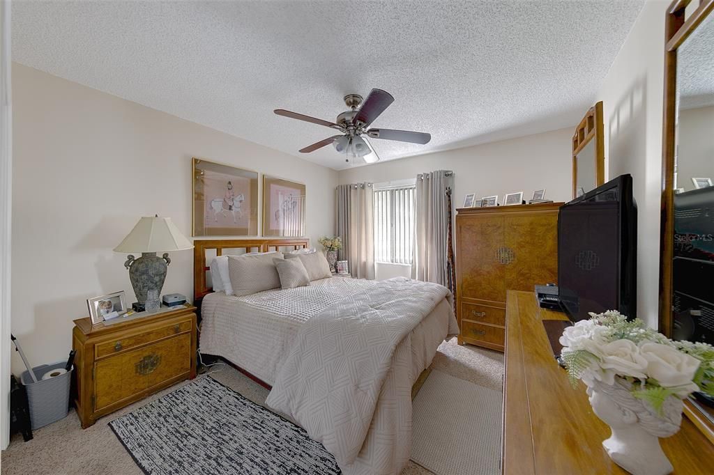 For Sale: $278,000 (3 beds, 2 baths, 1520 Square Feet)