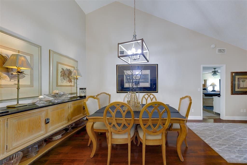 For Sale: $278,000 (3 beds, 2 baths, 1520 Square Feet)