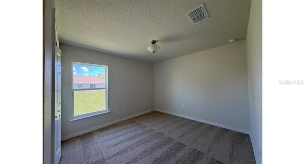 For Sale: $337,573 (4 beds, 2 baths, 1859 Square Feet)