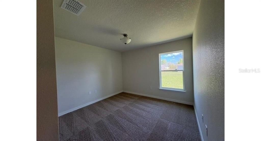 For Sale: $337,573 (4 beds, 2 baths, 1859 Square Feet)