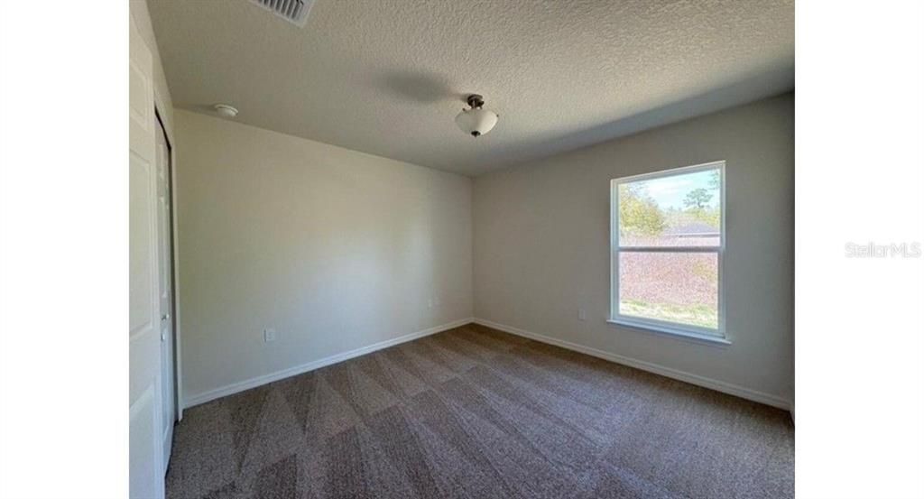 For Sale: $337,573 (4 beds, 2 baths, 1859 Square Feet)
