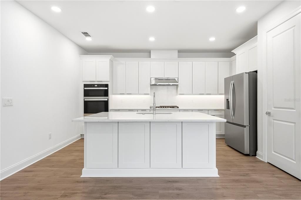 En Venta: $524,000 (3 camas, 2 baños, 1803 Pies cuadrados)