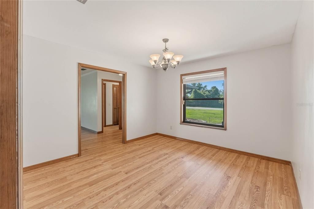 For Sale: $289,000 (2 beds, 2 baths, 1292 Square Feet)
