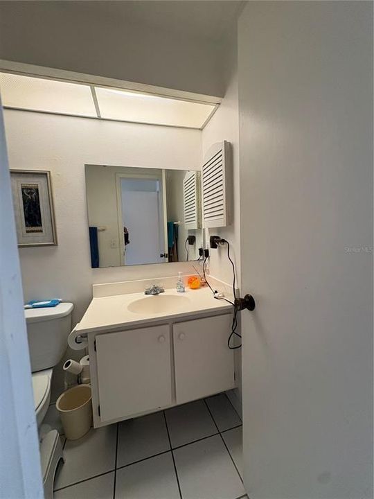 For Sale: $135,000 (1 beds, 1 baths, 792 Square Feet)