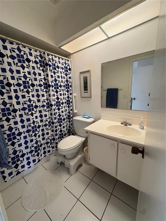 For Sale: $135,000 (1 beds, 1 baths, 792 Square Feet)