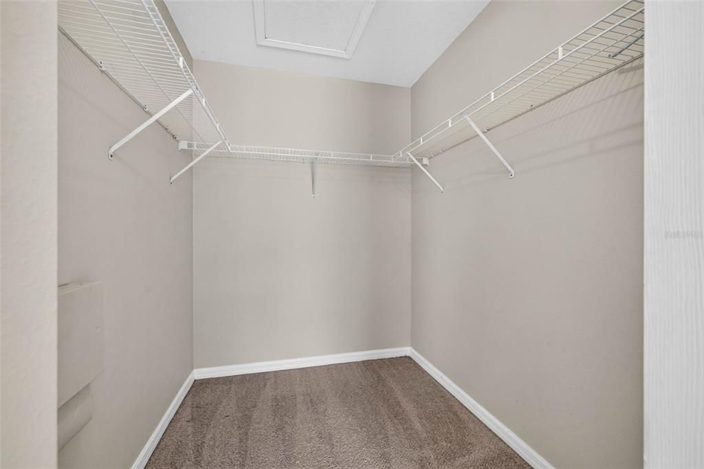 For Sale: $235,000 (2 beds, 2 baths, 1333 Square Feet)