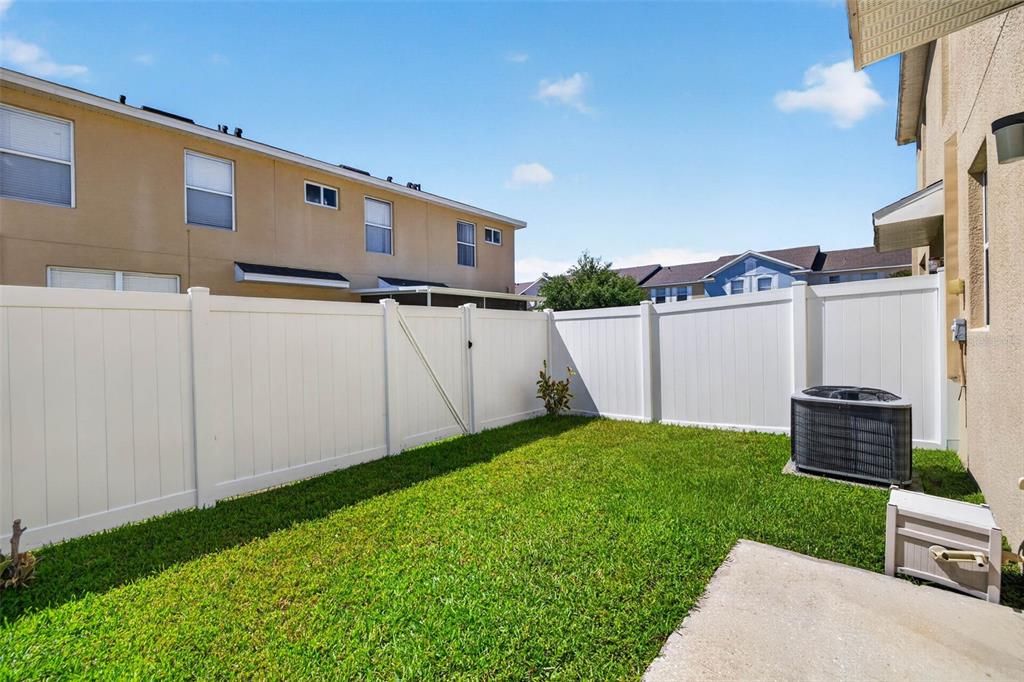 For Sale: $235,000 (2 beds, 2 baths, 1333 Square Feet)