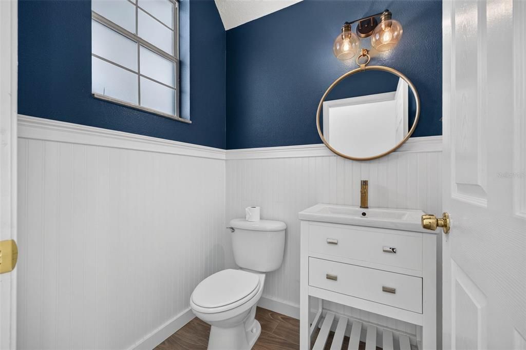 For Sale: $235,000 (2 beds, 2 baths, 1333 Square Feet)