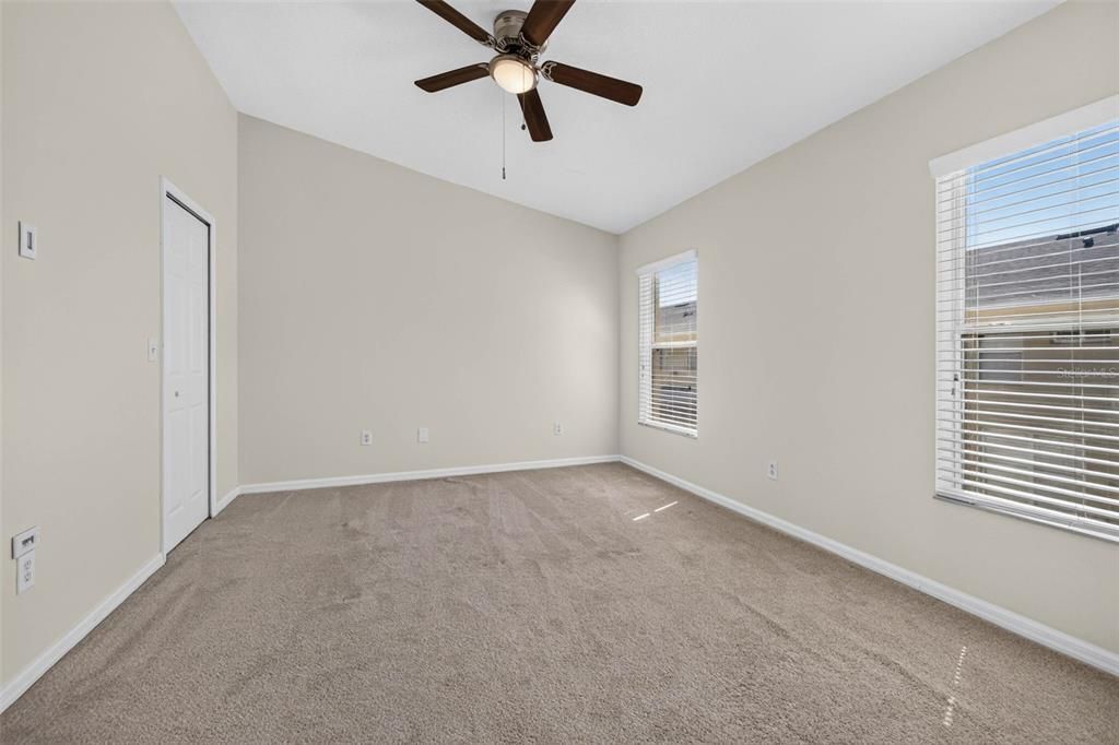 For Sale: $235,000 (2 beds, 2 baths, 1333 Square Feet)
