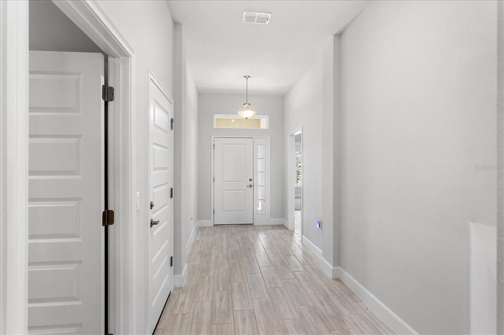 En Venta: $349,900 (3 camas, 2 baños, 1720 Pies cuadrados)