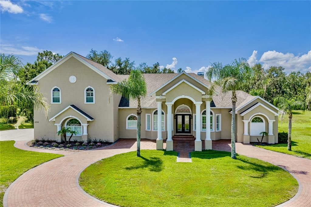 En Venta: $1,425,000 (4 camas, 5 baños, 4722 Pies cuadrados)