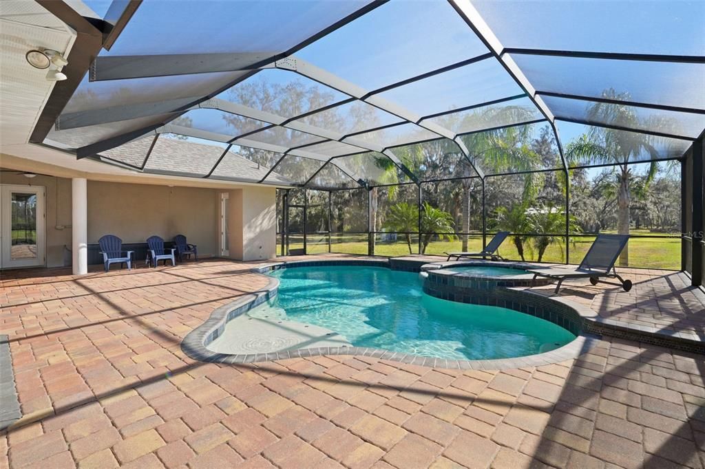 En Venta: $1,425,000 (4 camas, 5 baños, 4722 Pies cuadrados)