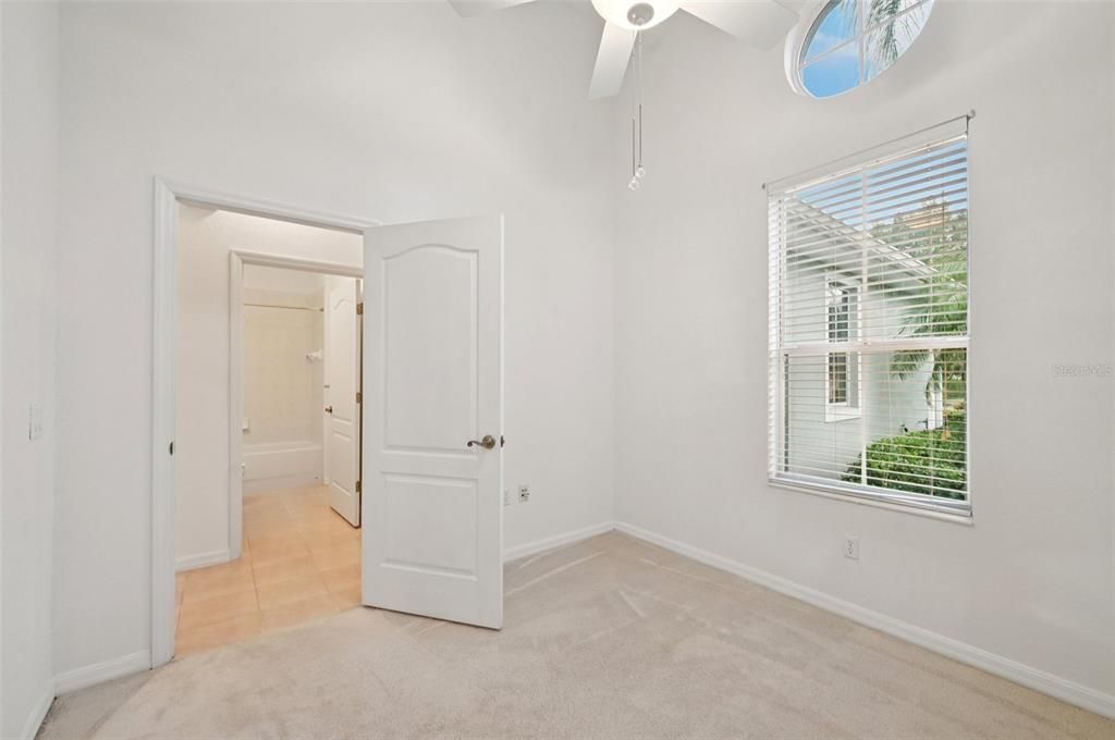 For Sale: $190,000 (3 beds, 2 baths, 1292 Square Feet)