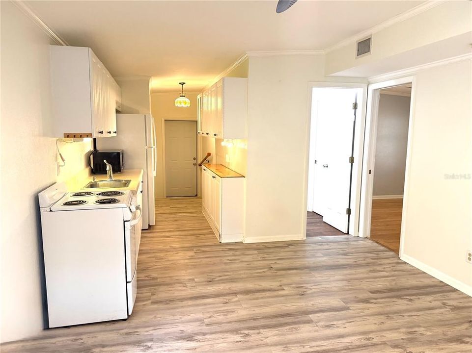 В аренду: $2,350 (2 спален, 1 ванн, 750 Квадратных фут)
