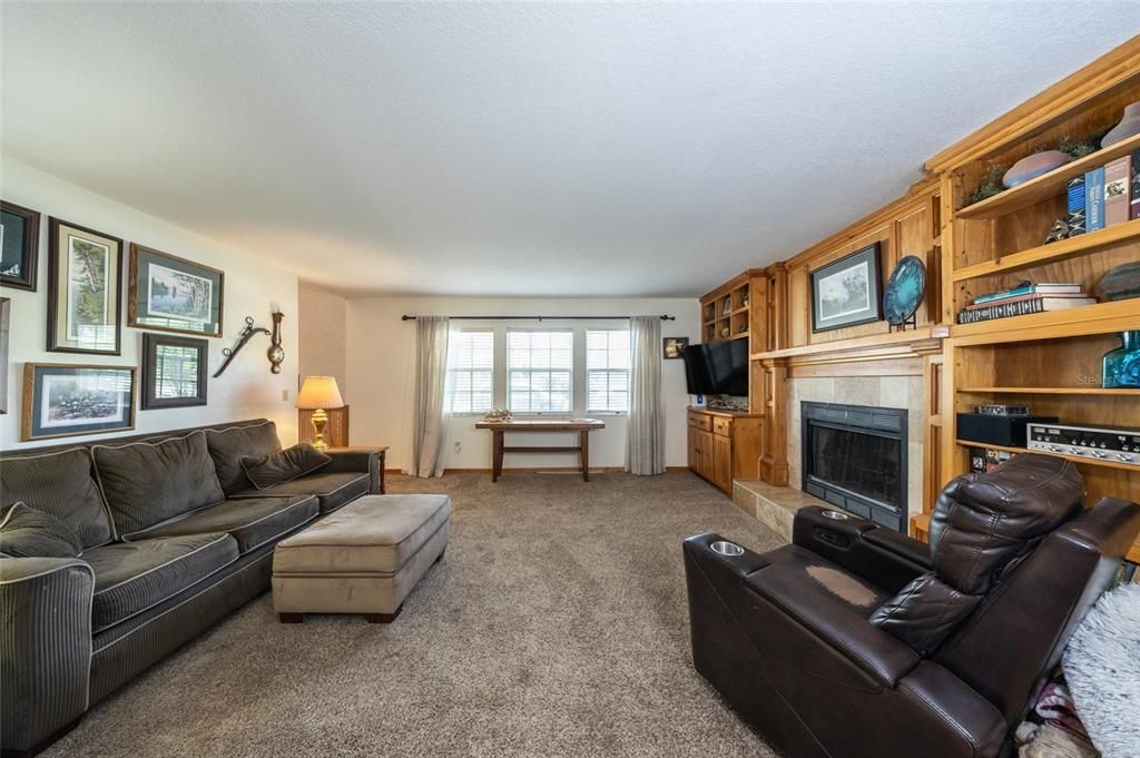 For Sale: $404,900 (3 beds, 2 baths, 1845 Square Feet)
