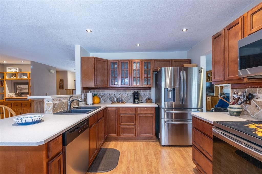 For Sale: $404,900 (3 beds, 2 baths, 1845 Square Feet)
