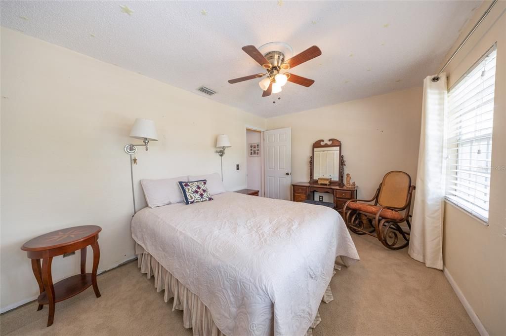 For Sale: $404,900 (3 beds, 2 baths, 1845 Square Feet)