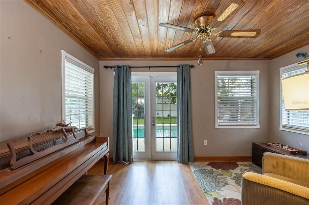 For Sale: $404,900 (3 beds, 2 baths, 1845 Square Feet)