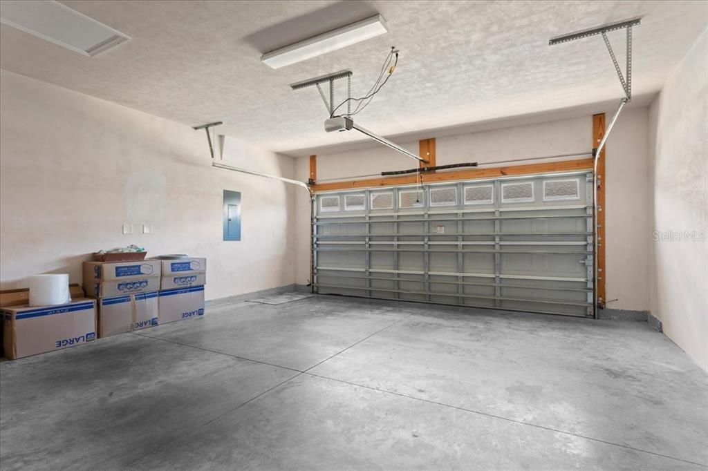 На продажу: $255,000 (2 спален, 2 ванн, 1056 Квадратных фут)