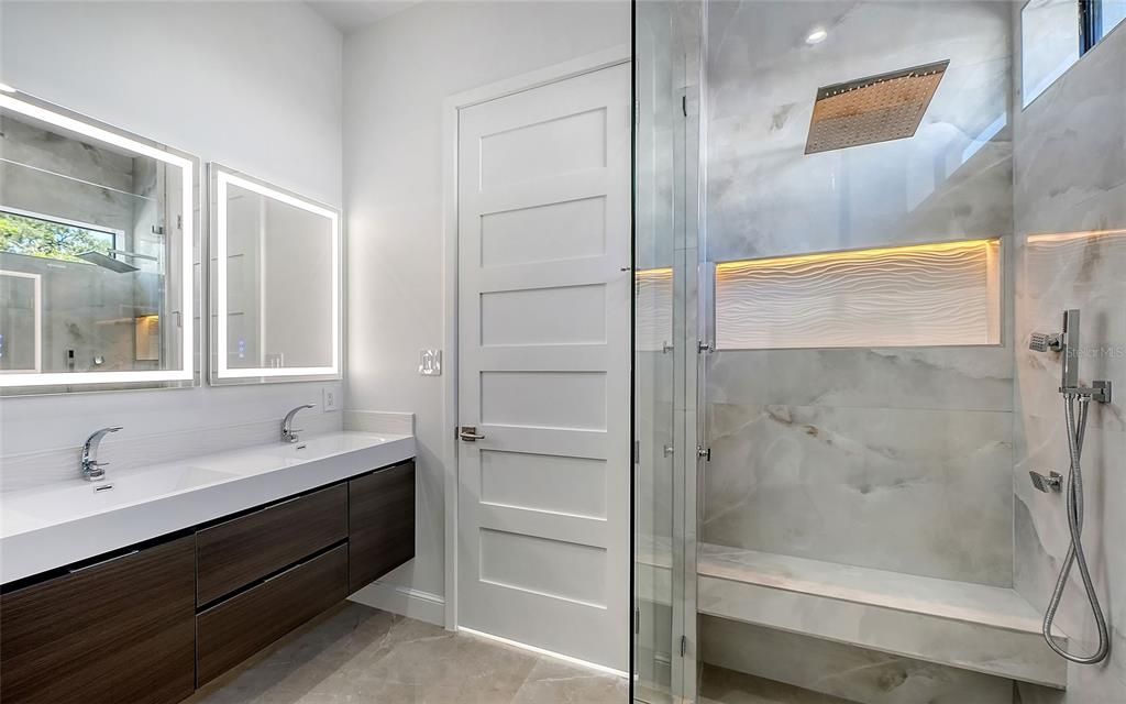 На продажу: $1,995,000 (4 спален, 3 ванн, 2976 Квадратных фут)