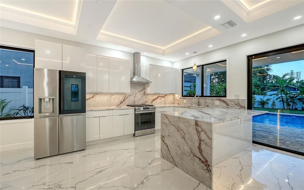 На продажу: $1,995,000 (4 спален, 3 ванн, 2976 Квадратных фут)