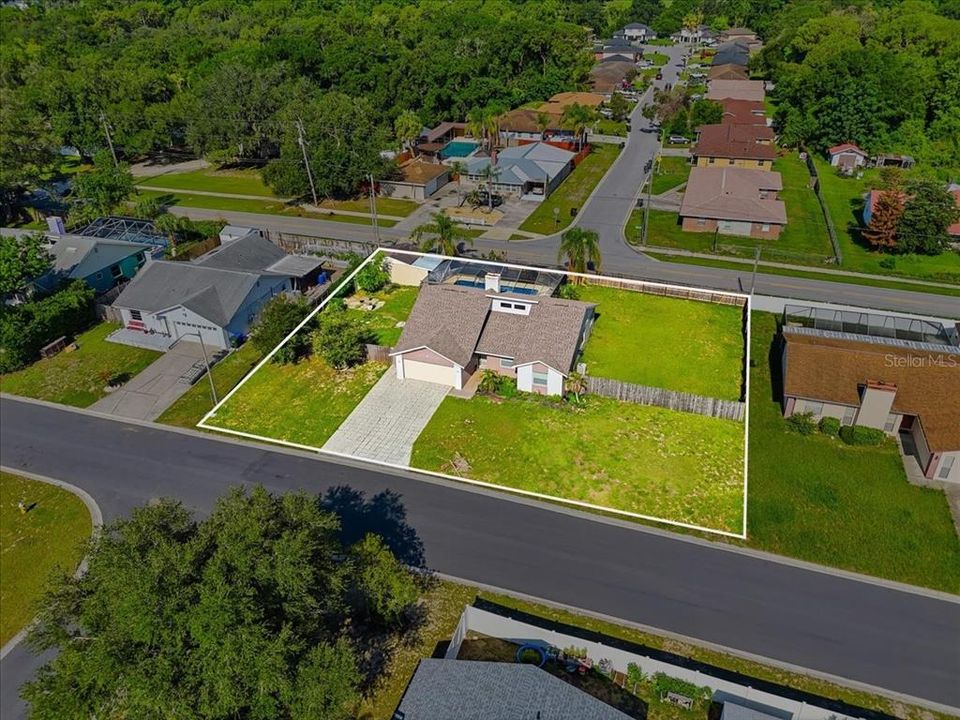 На продажу: $360,000 (3 спален, 2 ванн, 1470 Квадратных фут)