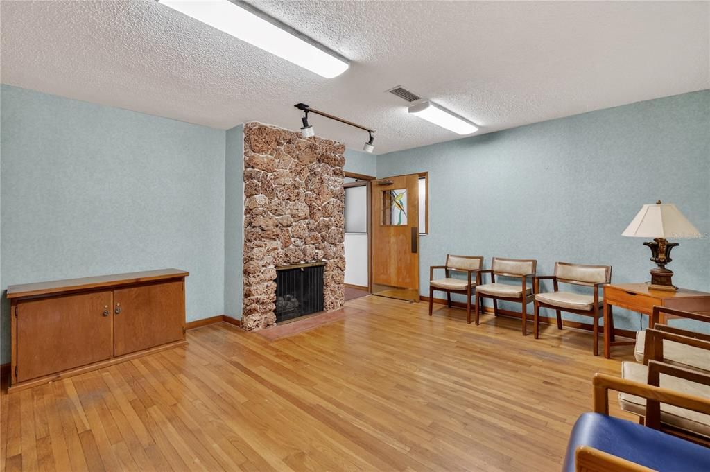 En Venta: $399,000 (0 camas, 0 baños, 2541 Pies cuadrados)
