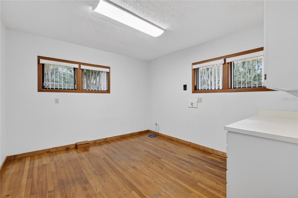 En Venta: $399,000 (0 camas, 0 baños, 2541 Pies cuadrados)