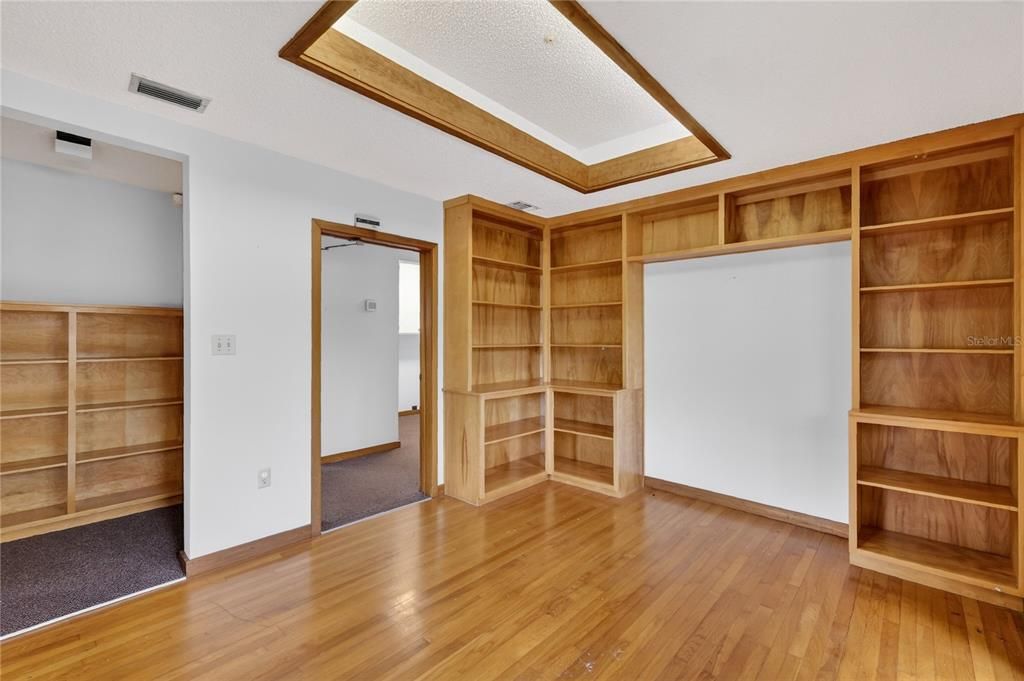 En Venta: $399,000 (0 camas, 0 baños, 2541 Pies cuadrados)