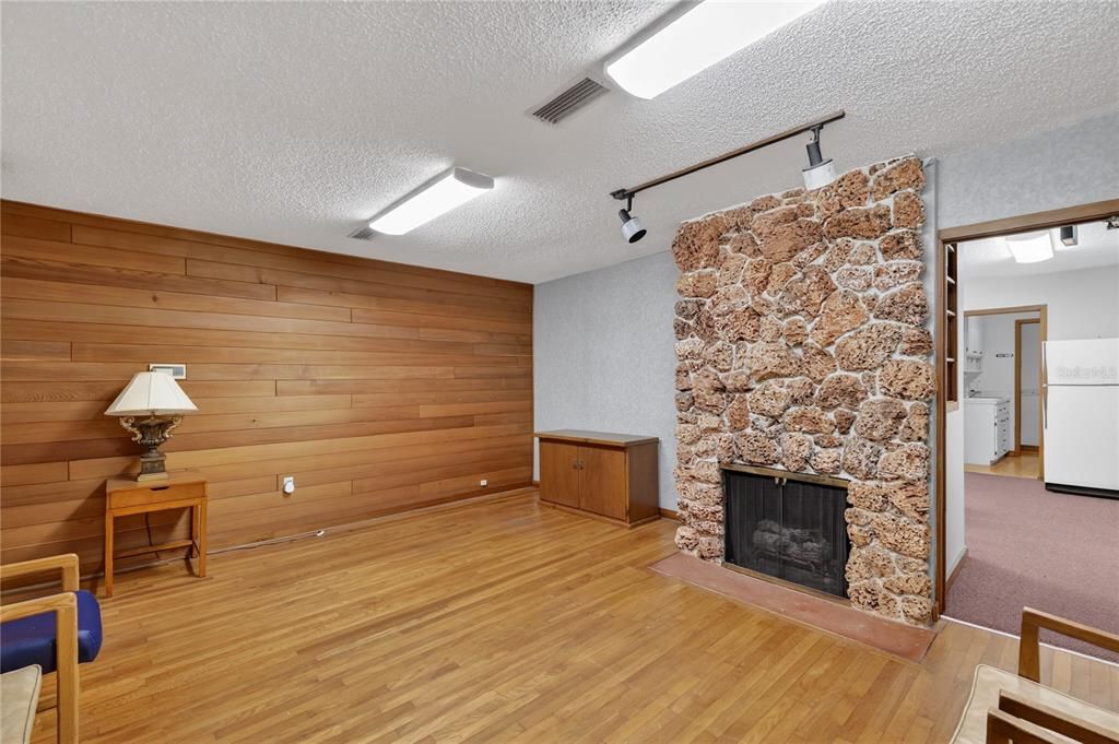 En Venta: $399,000 (0 camas, 0 baños, 2541 Pies cuadrados)