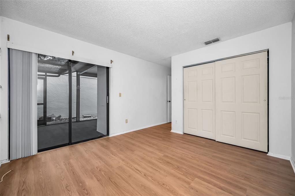 На продажу: $179,000 (2 спален, 2 ванн, 854 Квадратных фут)