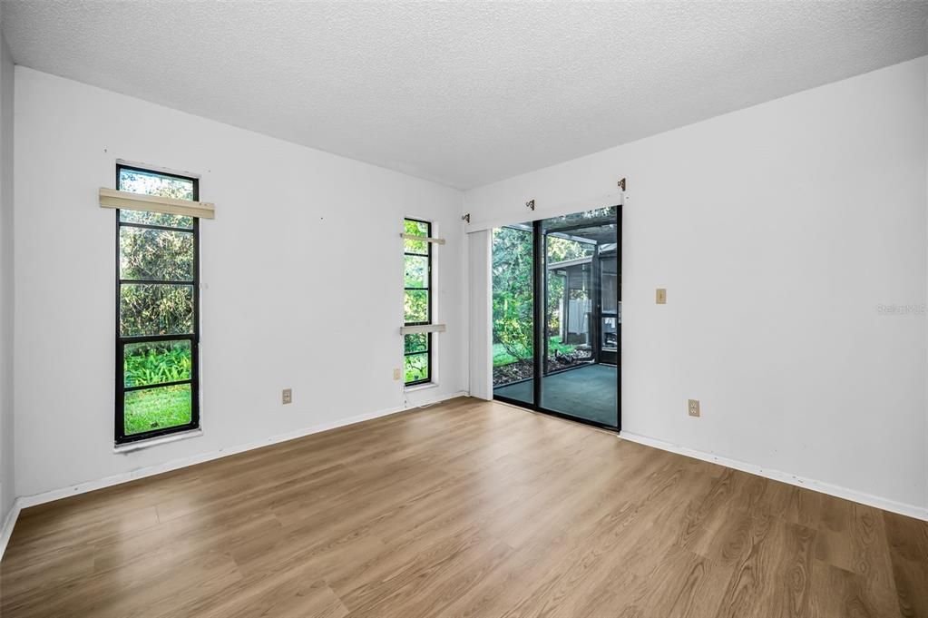 На продажу: $179,000 (2 спален, 2 ванн, 854 Квадратных фут)