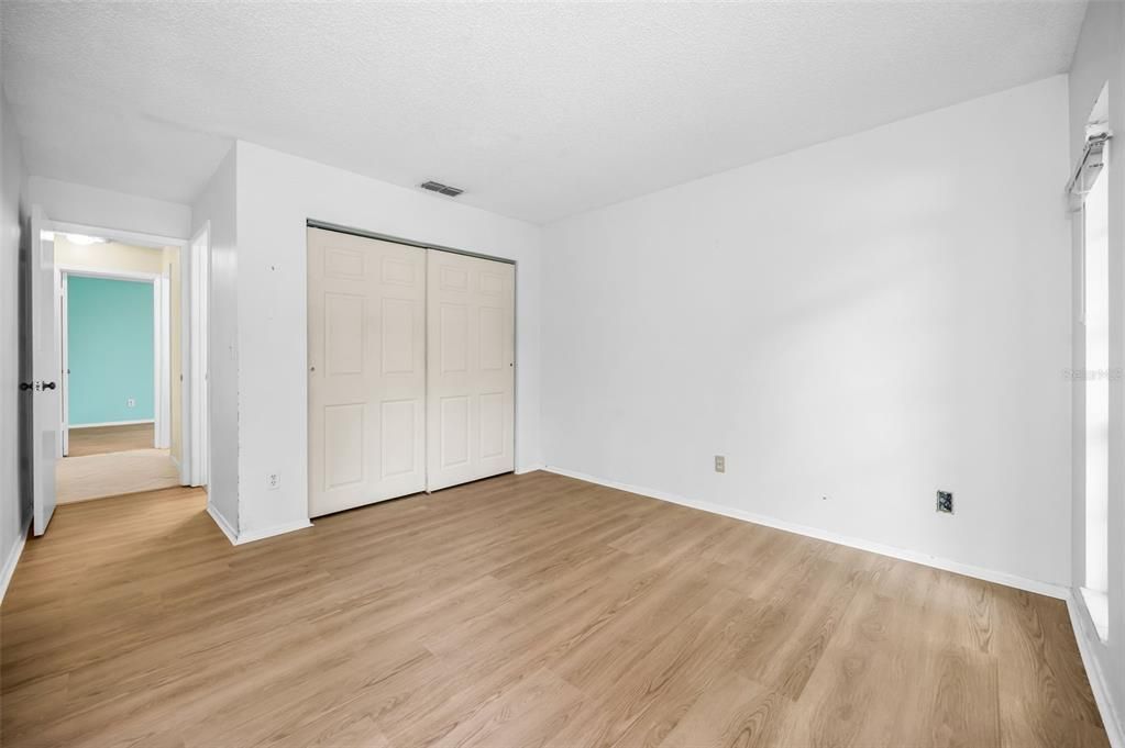 На продажу: $179,000 (2 спален, 2 ванн, 854 Квадратных фут)