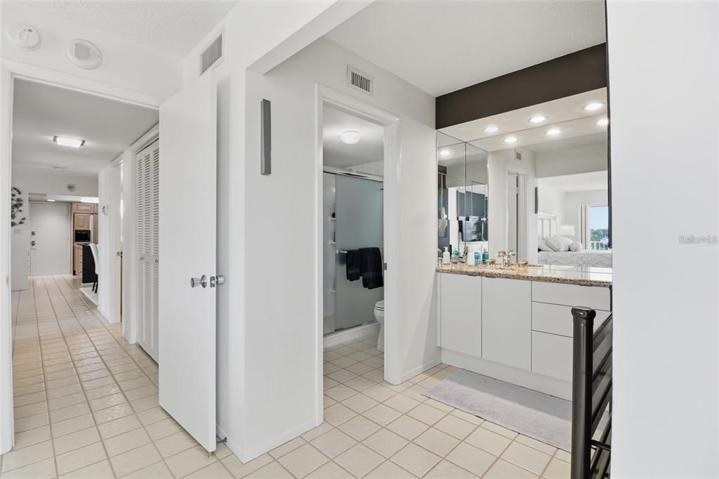 For Sale: $625,000 (2 beds, 2 baths, 1235 Square Feet)
