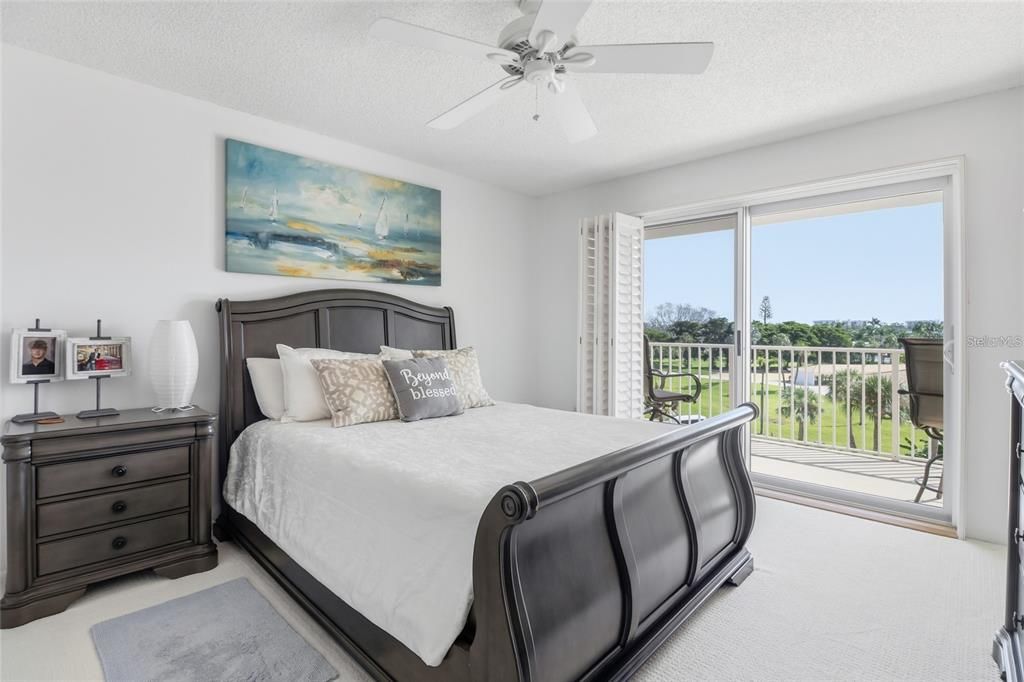 For Sale: $625,000 (2 beds, 2 baths, 1235 Square Feet)