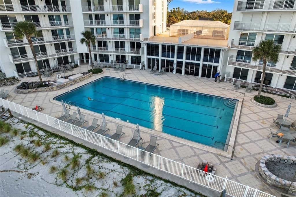 For Sale: $625,000 (2 beds, 2 baths, 1235 Square Feet)