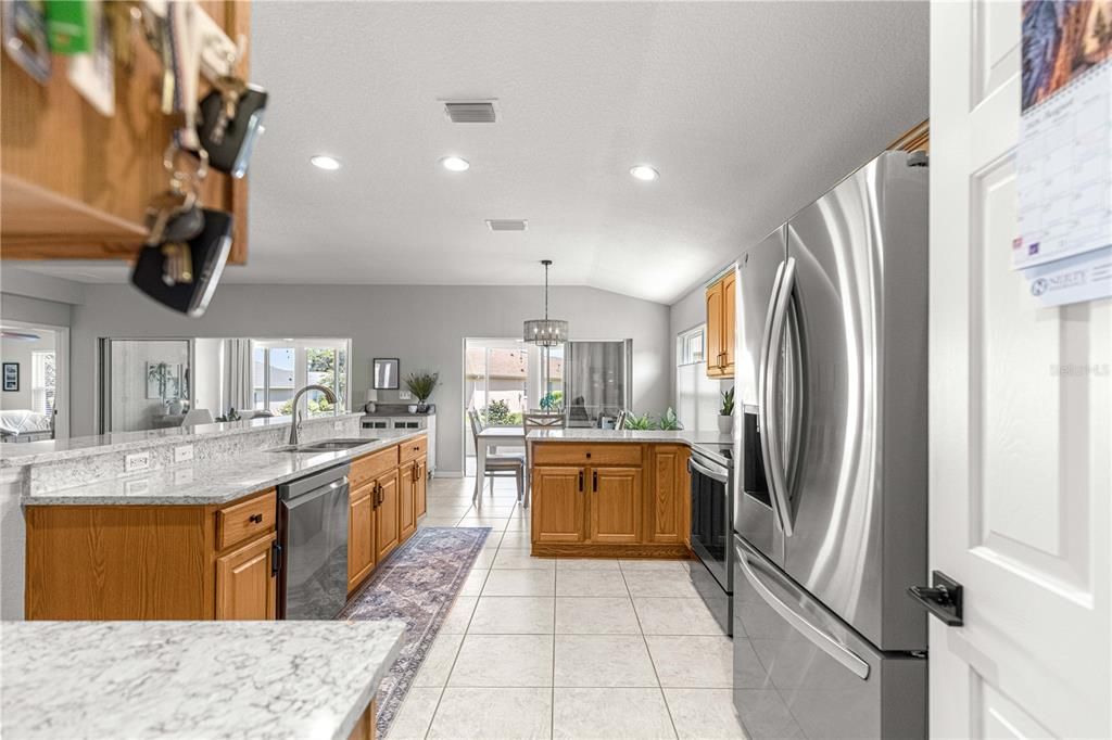 For Sale: $369,900 (3 beds, 2 baths, 1718 Square Feet)