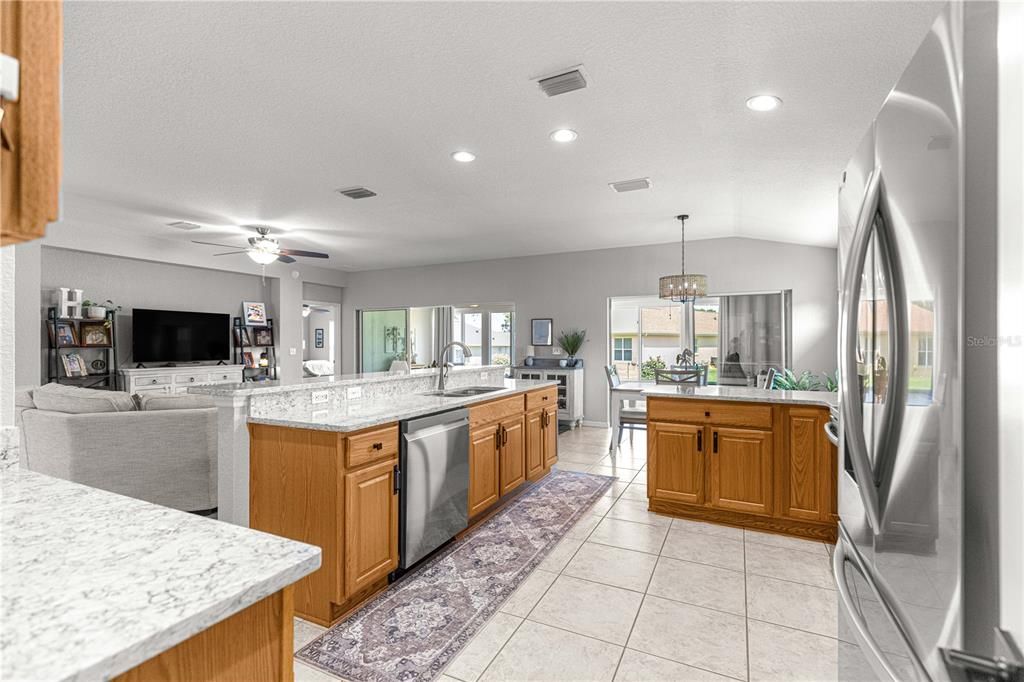 For Sale: $369,900 (3 beds, 2 baths, 1718 Square Feet)