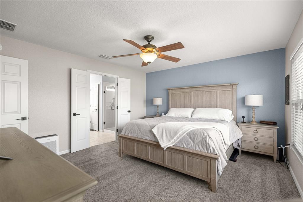 For Sale: $369,900 (3 beds, 2 baths, 1718 Square Feet)