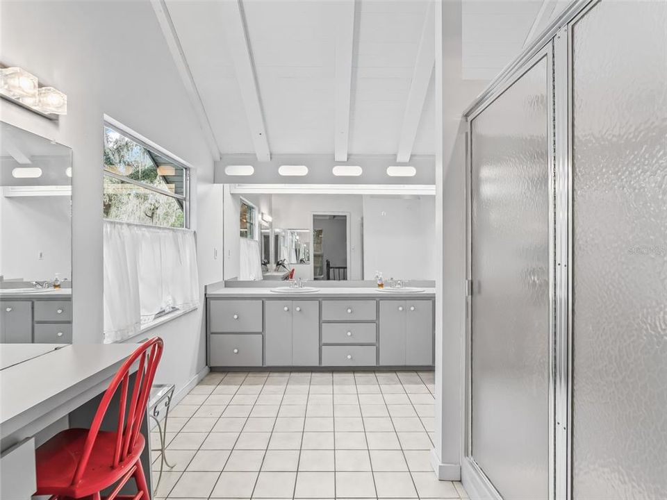 En Venta: $245,000 (2 camas, 1 baños, 1750 Pies cuadrados)