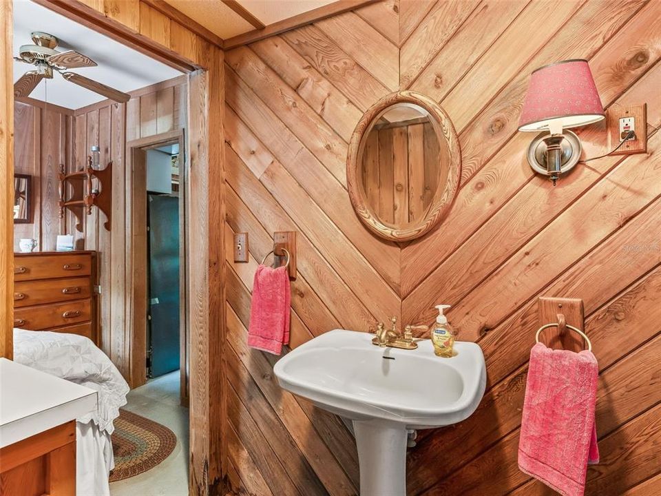 En Venta: $245,000 (2 camas, 1 baños, 1750 Pies cuadrados)
