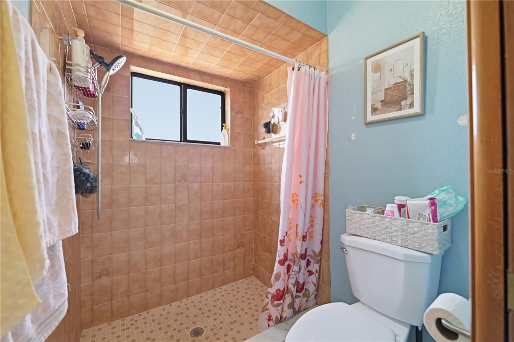 На продажу: $389,900 (3 спален, 2 ванн, 1774 Квадратных фут)