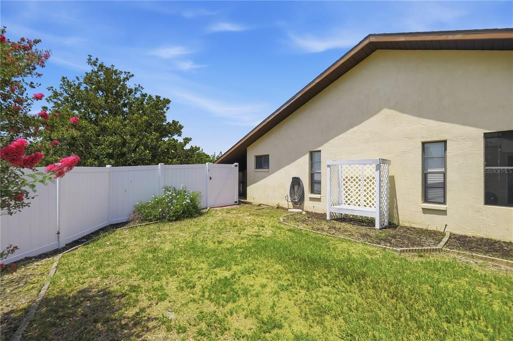 На продажу: $389,900 (3 спален, 2 ванн, 1774 Квадратных фут)