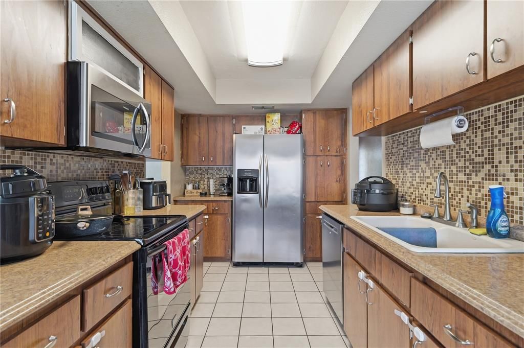 На продажу: $389,900 (3 спален, 2 ванн, 1774 Квадратных фут)