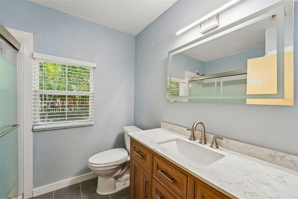For Sale: $199,900 (3 beds, 1 baths, 1028 Square Feet)