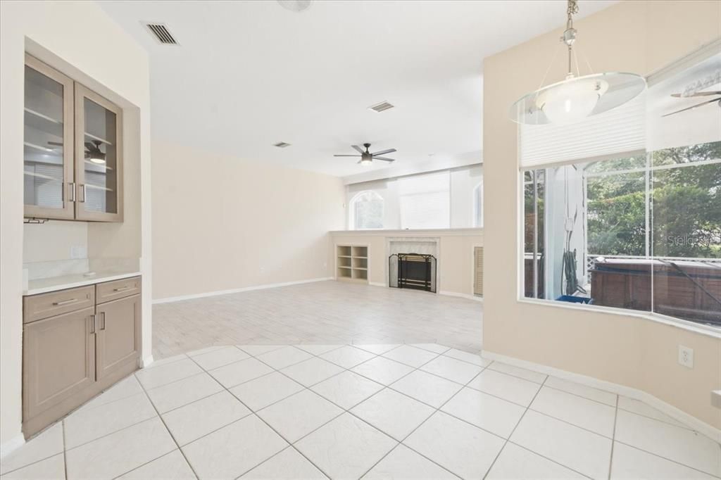 En Venta: $447,750 (4 camas, 2 baños, 2729 Pies cuadrados)