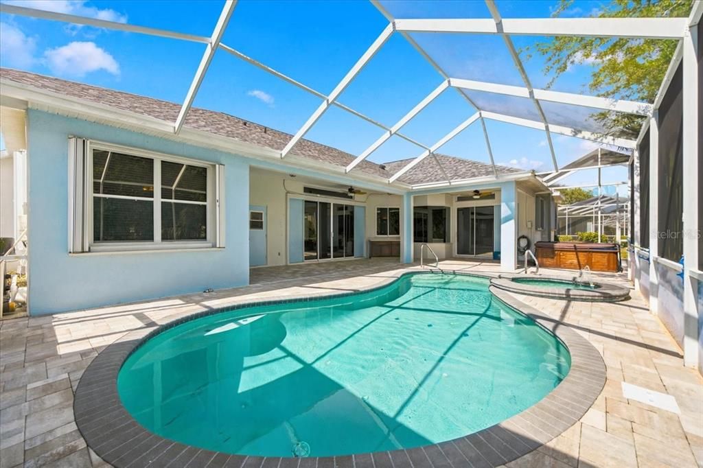 En Venta: $447,750 (4 camas, 2 baños, 2729 Pies cuadrados)