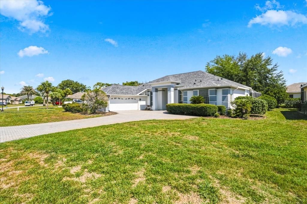 En Venta: $447,750 (4 camas, 2 baños, 2729 Pies cuadrados)