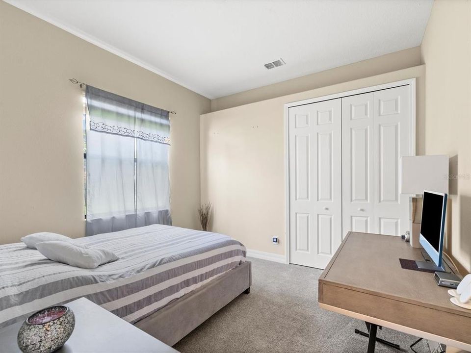 En Venta: $699,900 (4 camas, 3 baños, 2573 Pies cuadrados)